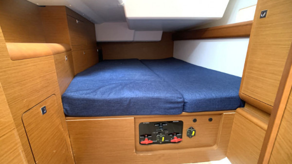 YachtABC - Elsa - Croatia - Sun Odyssey 519 - 5 + 1 cab.
