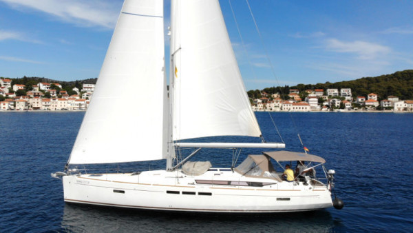 YachtABC - Elsa - Croatia - Sun Odyssey 519 - 5 + 1 cab.